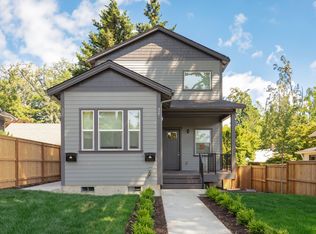 325-327 S Idaho St, Portland, OR 97239