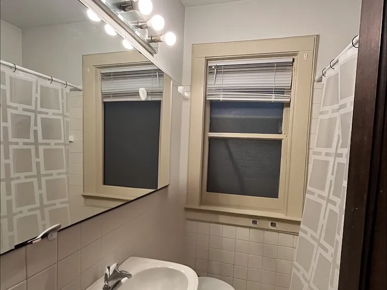 1501 N Farwell Ave #5 — Photo 12