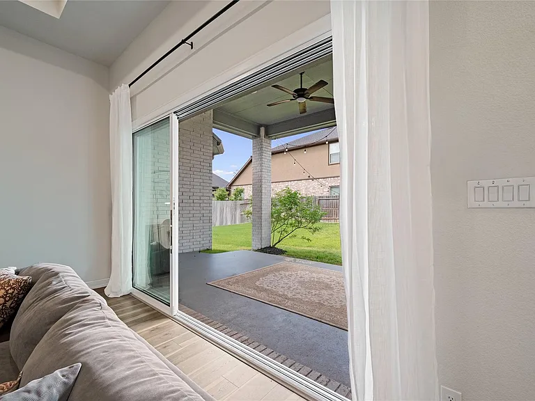 622 Platinum Stone Ln — Photo 12