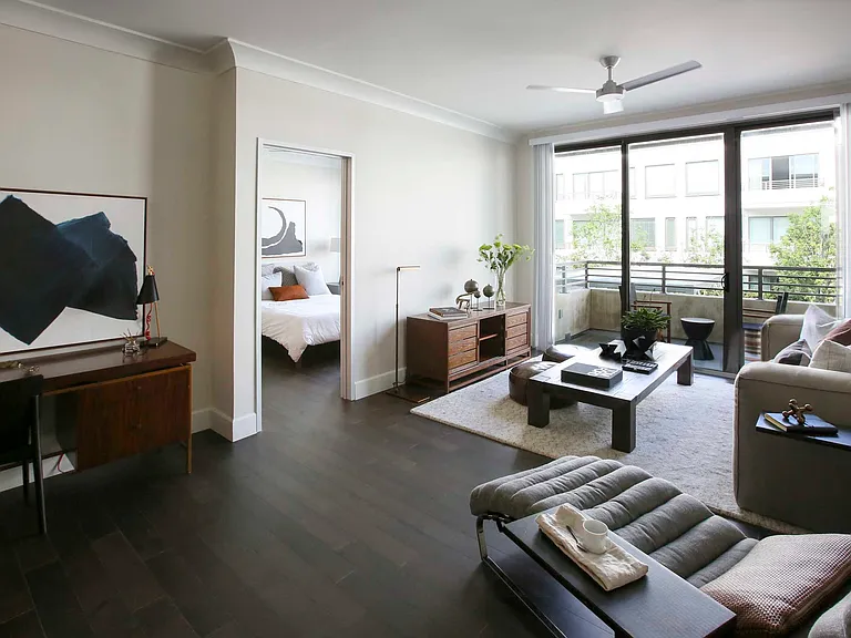 Grey House — Photo 32