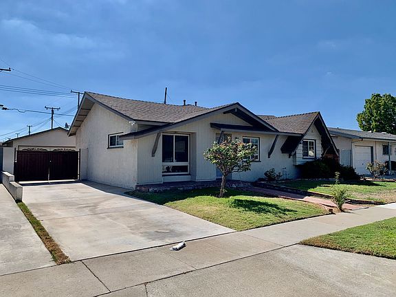 3rd image of 7116 Pelican Dr