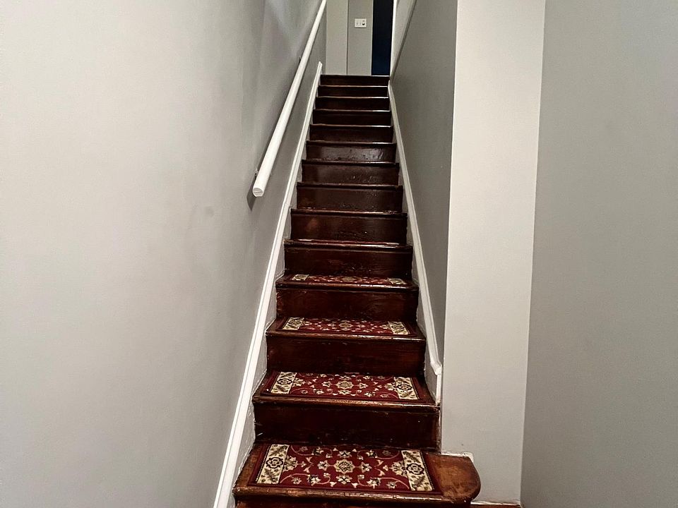 new wood finish on the stairs