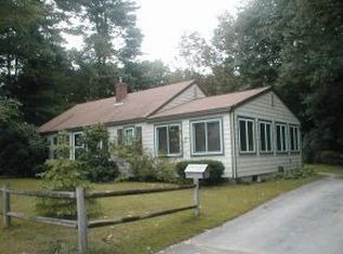 14 Coleman St, Rochester, NH 03867