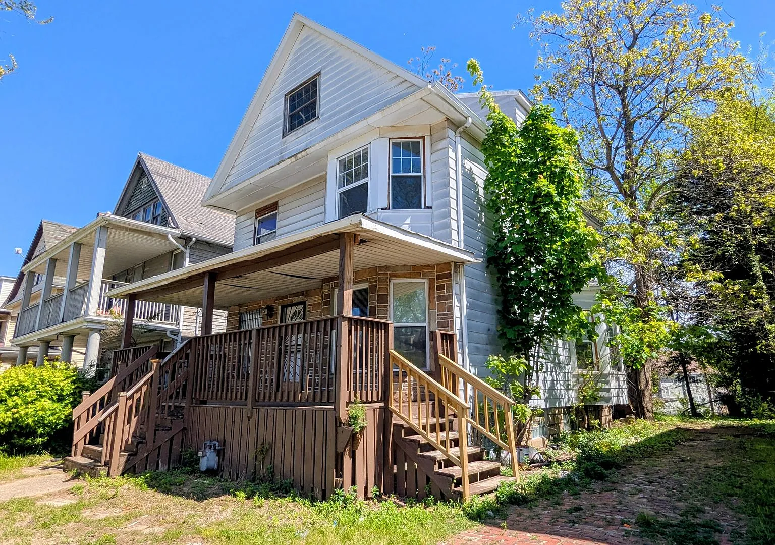 Discover this four-bedroom, two-bath home in Cleveland — Photo 2