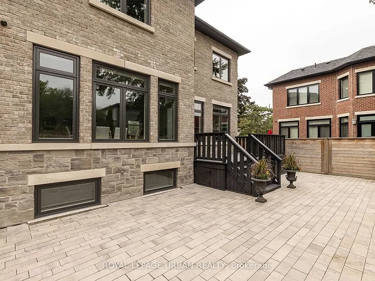 70 Parkview Hill Cres — Photo 20