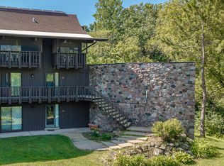 15810 State Route 173 APT 2H, Harvard, IL 60033