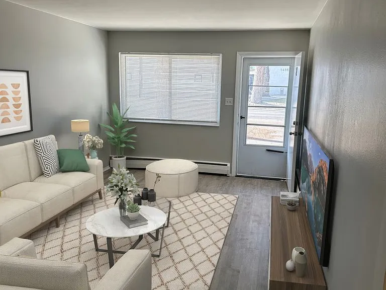 1415 S Corona Ave. — Photo 5