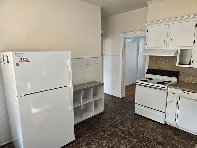 1 Manor Ave — Photo 7