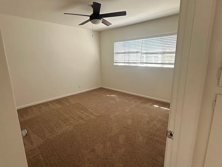 1311 Berkeley St #F — Photo 2
