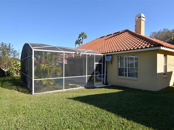 3rd image of 1854 Vista Royale Blvd