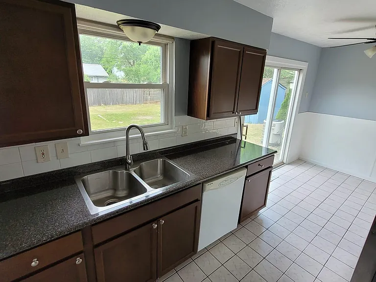 4502 Paxton Dr S — Photo 12