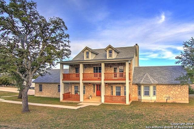 1st image of 101 Lake Spur Dr