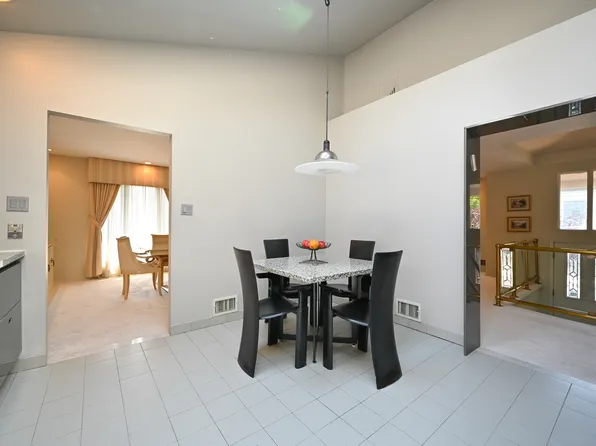 29 Kansas Place image 7 of 24