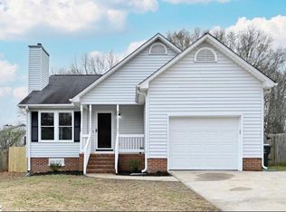 120 Charmar Way, Taylors, SC 29687