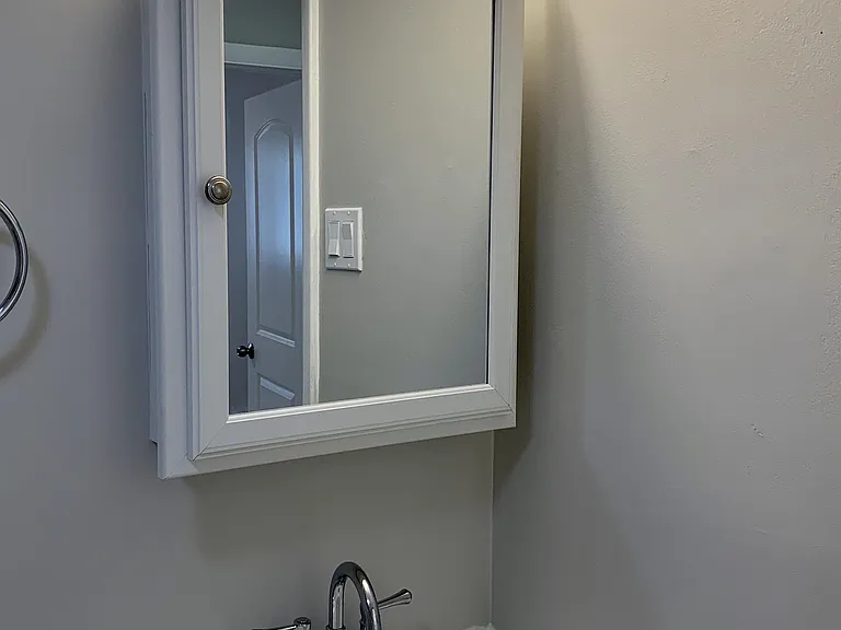 1336 NE 5th Ave #4 — Photo 5