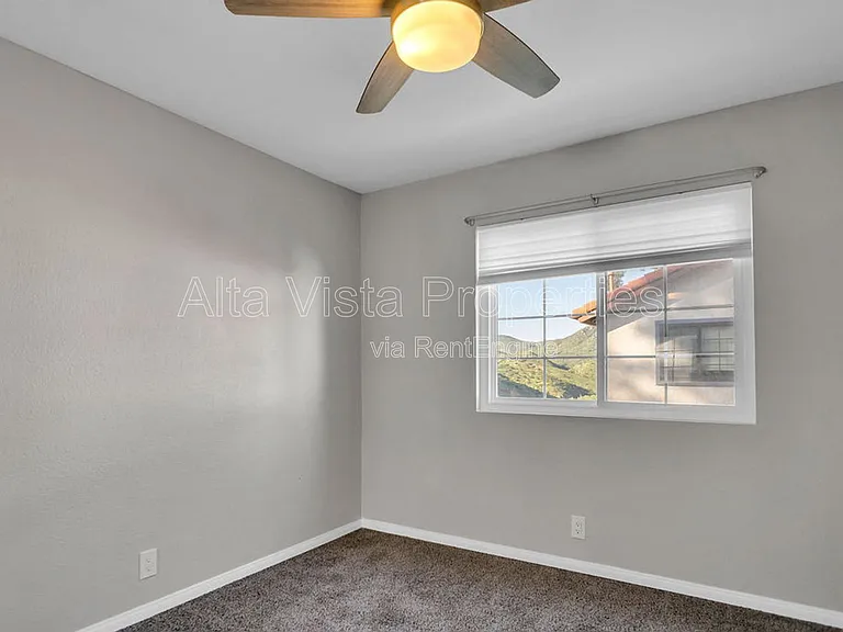 7960 Mission Vista Dr — Photo 28