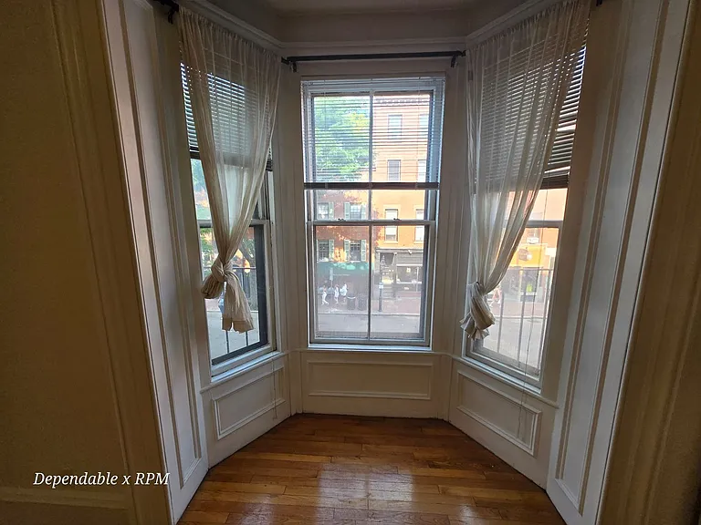86 Charles Street — Photo 9