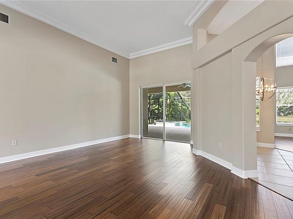 4th image of 17358 Emerald Chase Dr