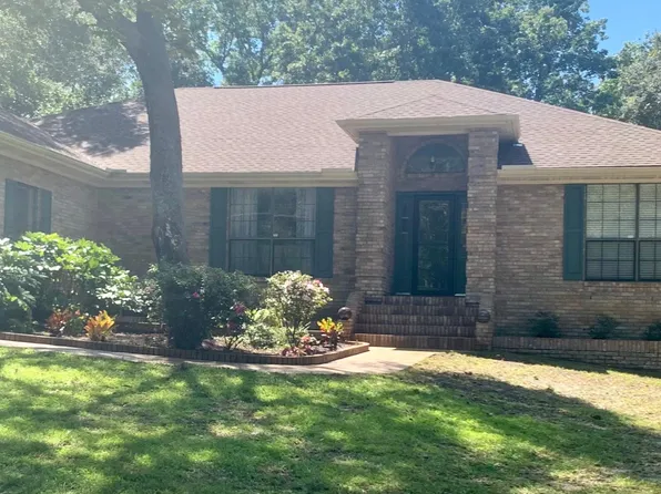 34 E Kathy Ln, Freeport, FL 32439