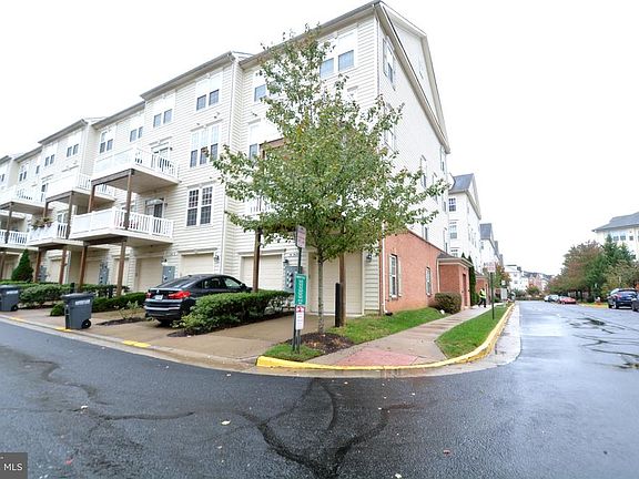 5th image of 5635 Harrington Falls Ln Unit L