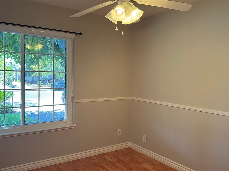 4782 Oyster Bay Dr — Photo 5