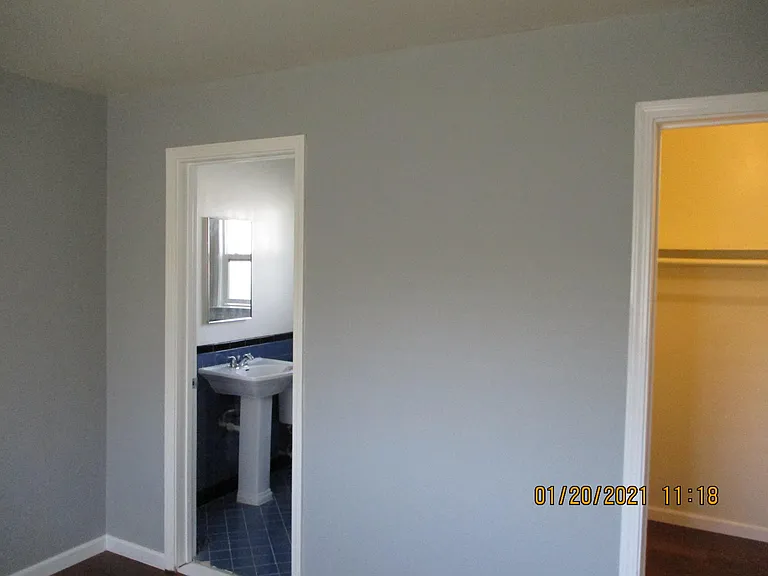 3233 W St — Photo 9