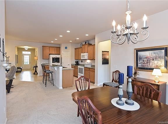 5th image of 5070 Blossom Point Dr