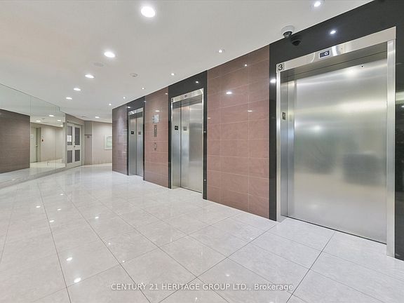 4th image of 7250 Yonge St #410