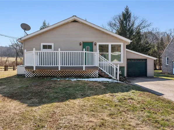 339 Weimer Ave, Laughlintown, PA 15655