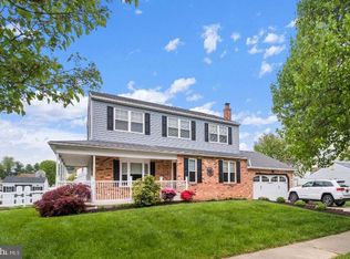 11 Rossiter Cir, Newark, DE 19702