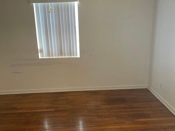 3rd image of 242 Walton Blvd