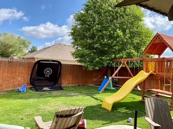 2nd image of 5918 Pedernales Dr