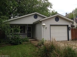 909 Oakwood Blvd, Painesville, OH 44077