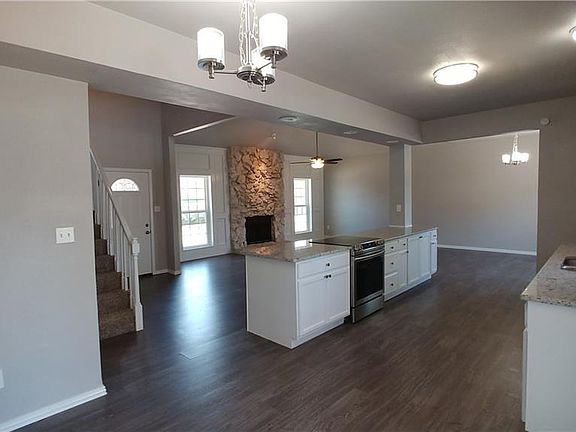 4th image of 812 Ramblewood Dr