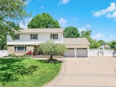 123 Superior St, Port Jefferson Station, NY, 11776