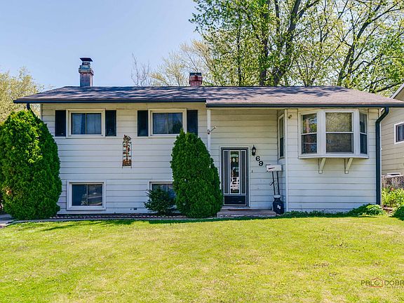 3rd image of 69 N Greenview Ave