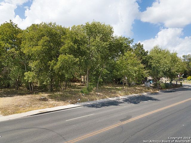 2nd image of 3350 Martin Luther King Dr