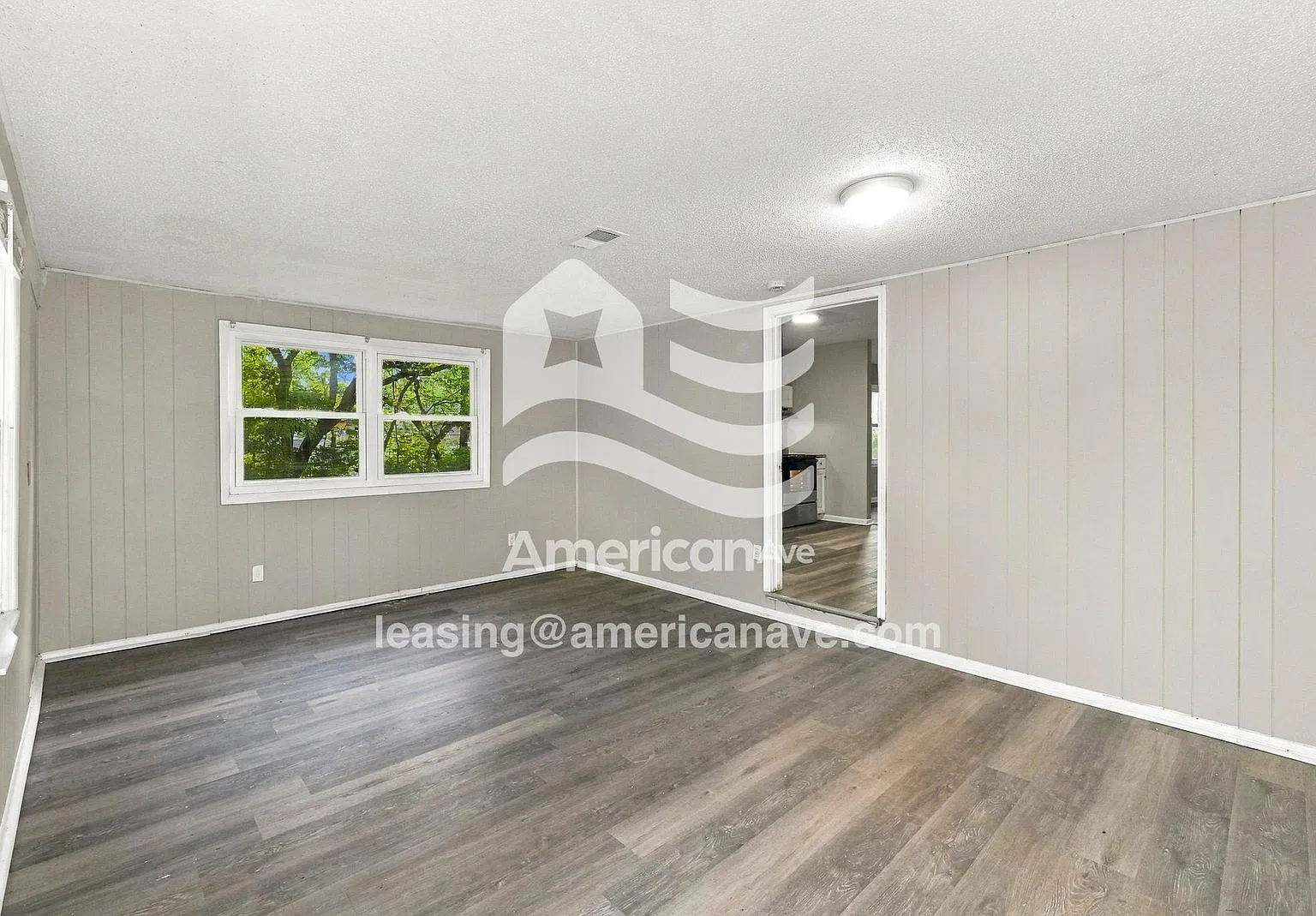 3 bed, 1.0 bath, 1032 sqft, $1,397 — Photo 3