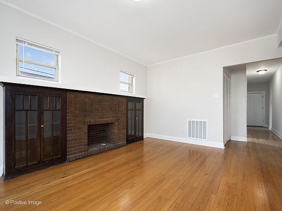 3rd image of 4104 W Wabansia Ave APT 1E
