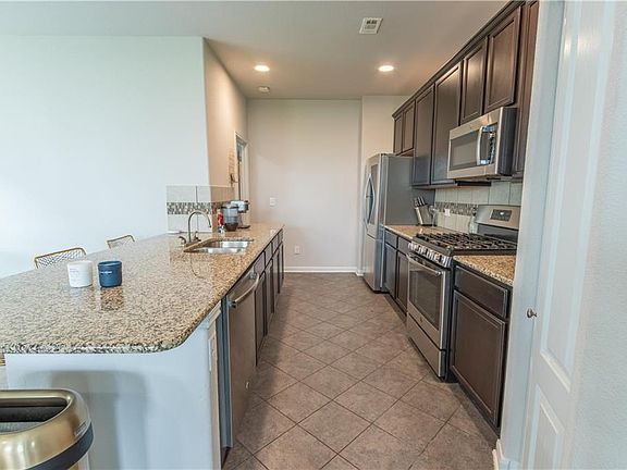 5th image of 1372 Arbor Knot Dr