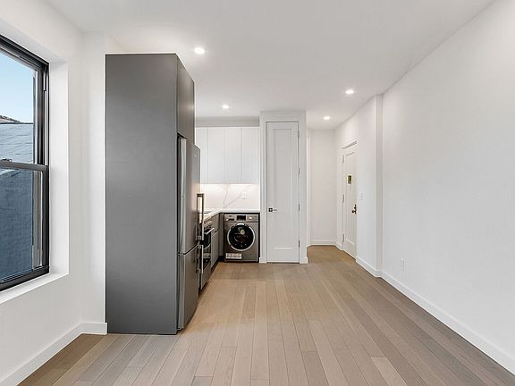 5th image of 15 Wyckoff St #8B