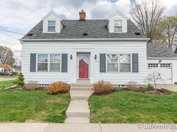 2nd image of 2050 Houseman Ave NE