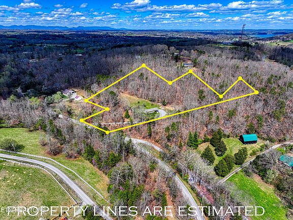3rd image of 7200 Lakeland Dr