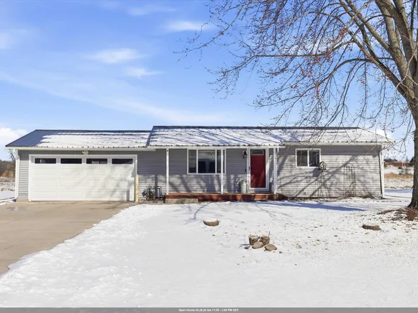 744 Twin Harbor Dr, Winneconne, WI 54986