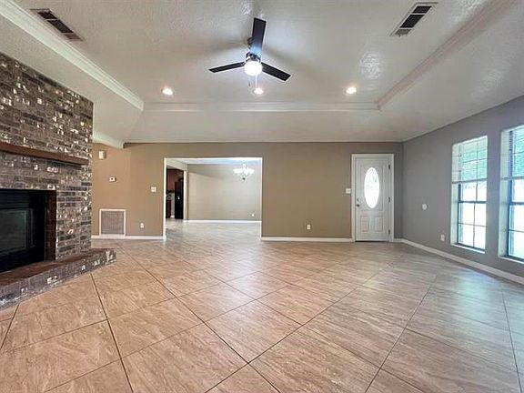 3rd image of 12965 Larch Ln