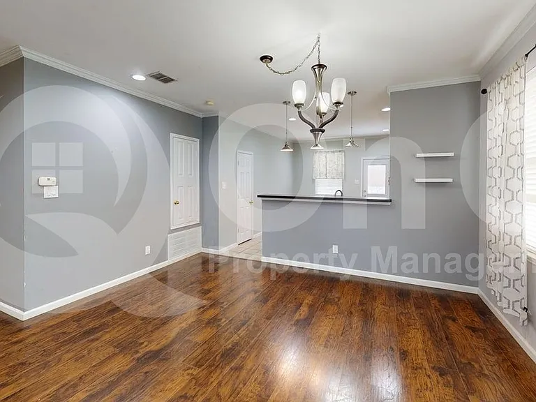 6513 Cartier Ct — Photo 7