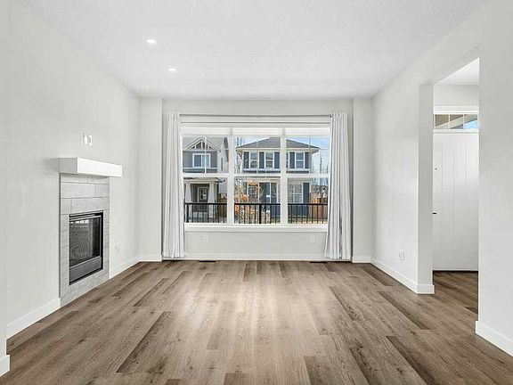 5th image of 8 Bergamot St