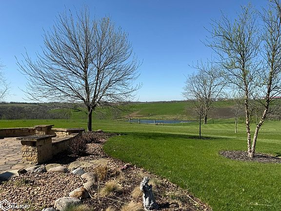 5th image of 705 Southern Hills Dr