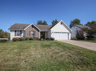 1 Green Pines Cir, Saint Peters, MO 63376