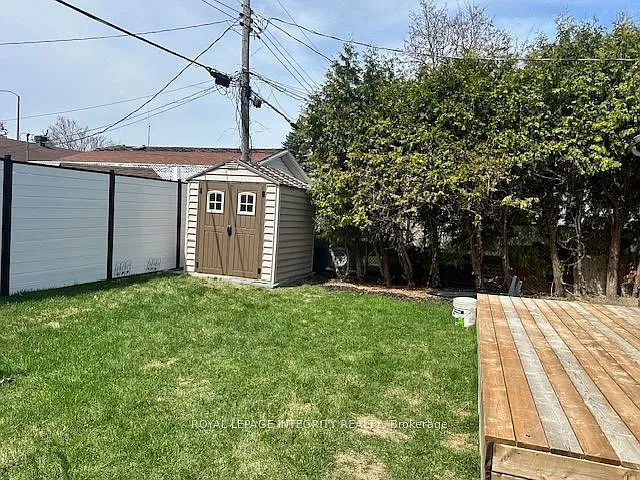 1398 Jamison Ave #B — Photo 22